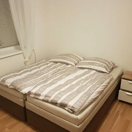 Newly Built 5 With Balcony Near Center Апартаменты Брно